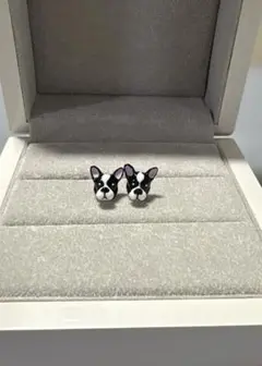 フレンチブルドッグ　ピアス　立体型　レア