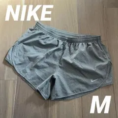 【極美品】Nike ナイキ DRI-FIT グレーショーツ Mサイズ