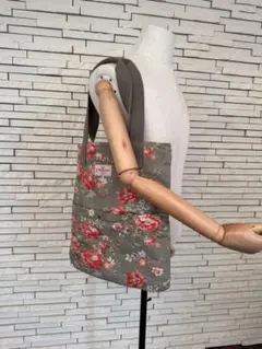 Cath Kidston キャスキッドソン　花柄トートバッグ キャンバス