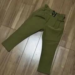 【美品】オリーブグリーン ロングパンツ リボン付きのサムネイル