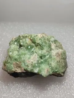 色とりどりの蛍光】北海道石 36×30×18mm - メルカリ