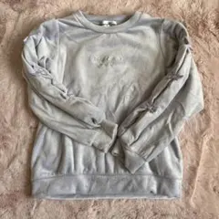 リボン付きライトグレー トレーナー