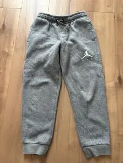専用　ジョーダン　裏起毛　スウェットパンツ　キッズ　115-122