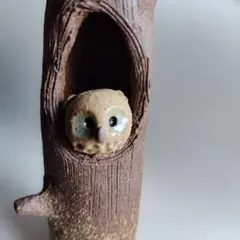 信楽焼　フクロウ花瓶のサムネイル