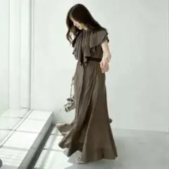 COCODEAL ブラウン フリルデザイン 半袖ワンピース