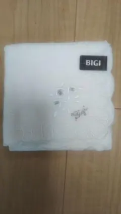 BIGI 新品ダブルガーゼ白ハンカチのサムネイル