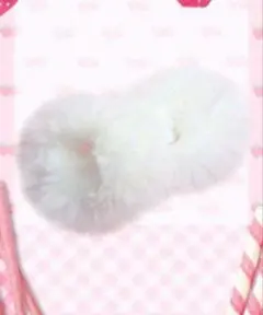 フェイク ファー シュシュ ヘアゴム 白 ホワイト 量産