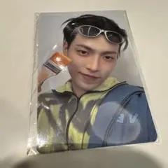 ATEEZ ポップアップ 5500円 購入特典 トレカ ホンジュン - メルカリ