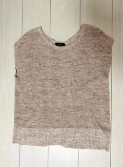 Theory ピンクベージュ ノースリーブニット