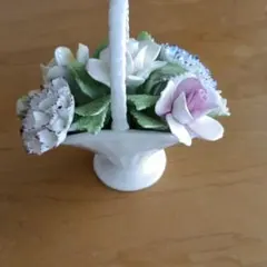 ロイヤルドルトンの可愛い陶花のサムネイル