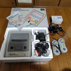 任天堂　スーパーファミコン本体　箱付き