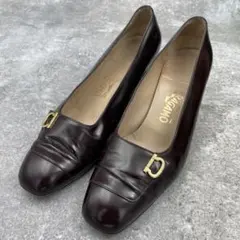 【美品】サルヴァトーレフェラガモ　パンプス　ブラウンサイズ　8c