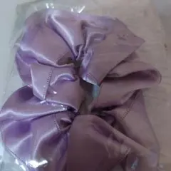 薄紫 サテン シュシュ