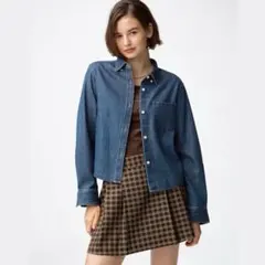 美品 GU デニムショートシャツ Ｍ 人気 きれいめ ジーユー レディース 青