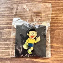 藤子・F・不二雄ミュージアム ドラえもん ピンバッジ - メルカリ