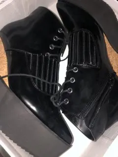 GYDA ショートブーツ 黒 厚底