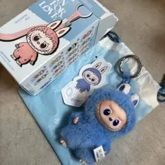 正規品 ラブブ イニシャルフィギュア マスコット O