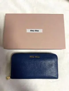 miumiu ミュウミュウ 長財布 青 ブルー 箱付き カード付きのサムネイル