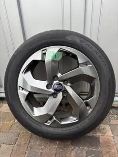 Subaru 純正 18インチ アルミホイール タイヤ付き　Ａのサムネイル
