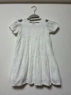 Petit main 刺繍入りワンピース 120