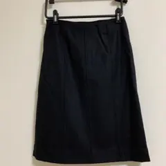 ひざ丈スカート