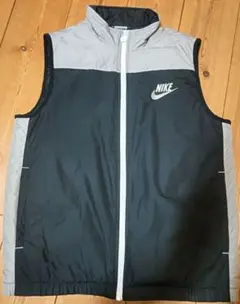 NIKE ベスト ブラック×グレー 150cm〜160cm