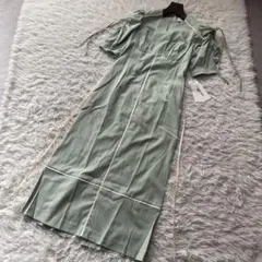 GWセール❗ LILY BROWN　バイカラーラインワンピース　タグ付き