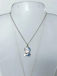 Doraemon's Bell シルバーネックレス ドラえもん　ドラえもんズベル Qoo10] ベル ネックレス ドラえもん アニメ 漫
