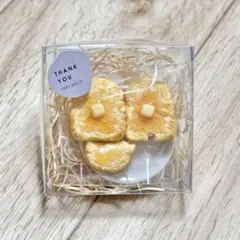 Item thumbnail for item 90d731dc-1c5f-478f-a8ae-79a3bf0de6c3