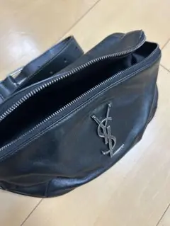 SAINT LAURENT ⭐︎ブラック ボディバッグ
