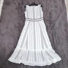 アプワイザーリッシェ　縦柄配色ワンピース　ロング　ノースリーブ　ホワイト