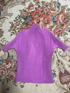 ISSEY MIYAKE スポンジーニット　半袖 トップス パープルピンクのサムネイル