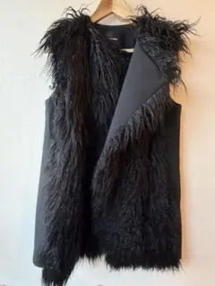 セール中‼️Theory ブラック ノースリーブ ベストジレ