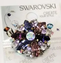 SWAROVSKIブローチ