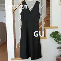 GU ブラック tネックジャンパードレス 新品未使用