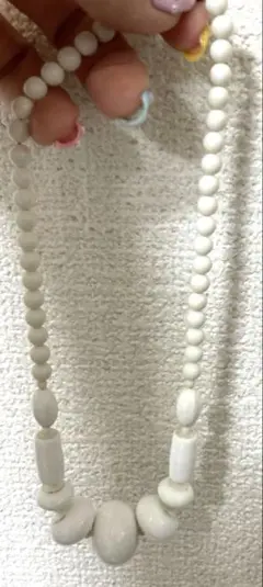 ネックレス　白ビーズ　昭和レトロ　レトロ　週末オークション