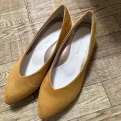 Lady Worker イエローポインテッドトゥパンプス