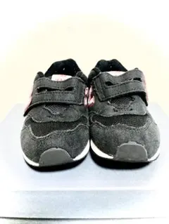 New Balance スニーカー ブラック/レッド