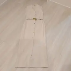 ZARA ワンピース Sサイズ ベージュのサムネイル