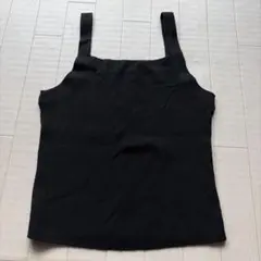 リブ編み 黒 タンクトップ UNIQLOユニクロ