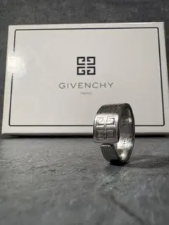 Givenchyリング27号前後