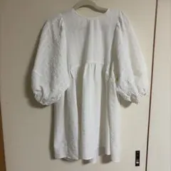 【美品】ホワイト バルーンスリーブ チュニック