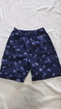 ユニクロ　キッズ　ハーフパンツ　120　ヤシの木　ブルー