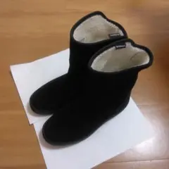 adidas レディース　黒 スエード ショートブーツ