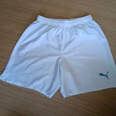 Puma ホワイト ハーフパンツ