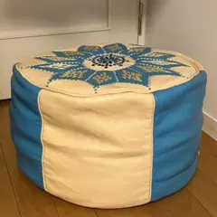 モロッコ製　プフ　山羊皮　クッションカバーのサムネイル