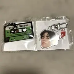 treasure ジェヒョク 顔アクキー カプセルトイ