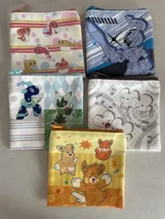 ポケモン　ガチャガチャ　ポーチ