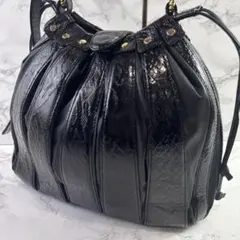 ノーブランド 本革 パイソン型押しレザー ドローストリング ショルダーバッグ 黒のサムネイル