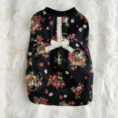 犬服 Mサイズ イチゴ柄ワンピース 犬服ハンドメイド ペット服 わんこ服